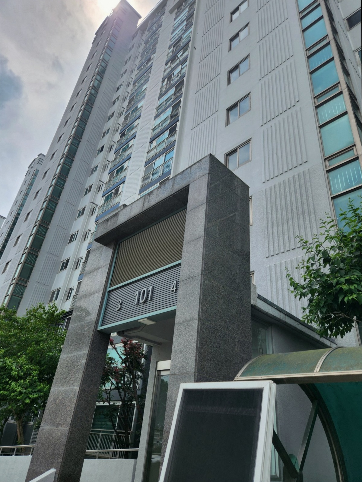 인천 중구 신포동 방충망교체 시공사진 1